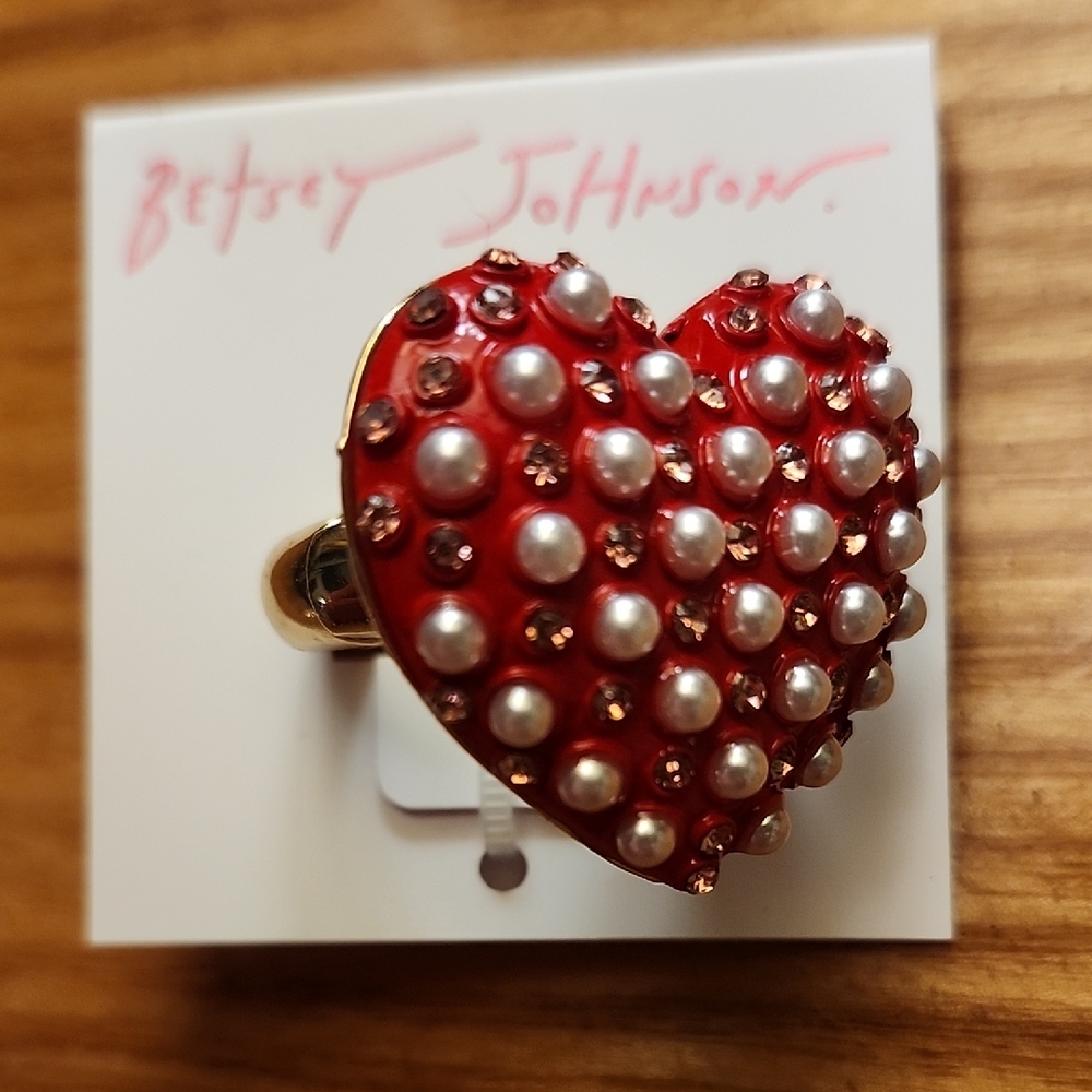 NWT Betsey Johnson Red Heart Ring with Pearls